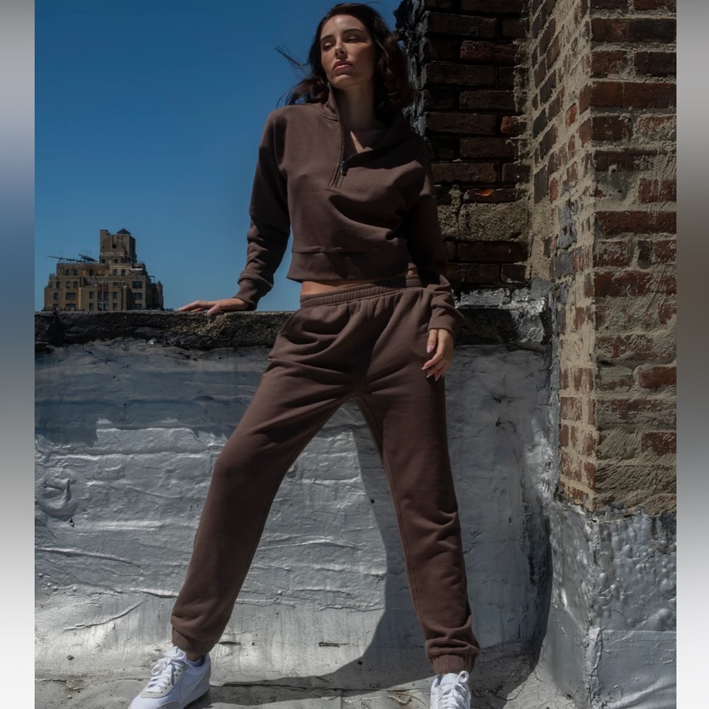 Danielle K brown sweatsuit. Never worn size small